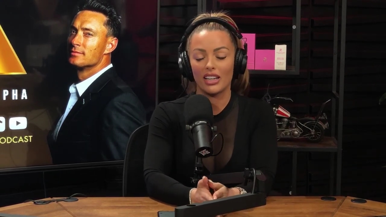 x2mate_com-Ep_14_-_Power_Alphas_Podcast__Super_Bowl2C_Taylor_Swift2C_Travis_Kelce___Mandy_Rose__mp44387.jpg