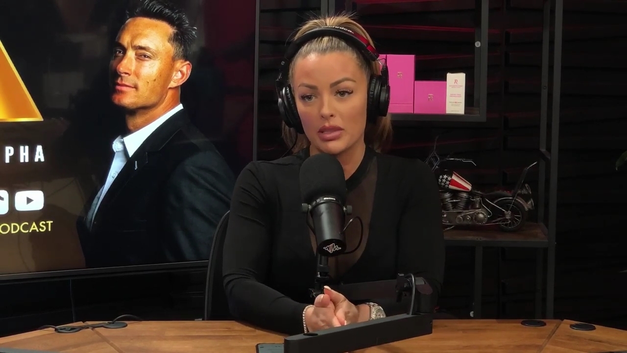 x2mate_com-Ep_14_-_Power_Alphas_Podcast__Super_Bowl2C_Taylor_Swift2C_Travis_Kelce___Mandy_Rose__mp44391.jpg