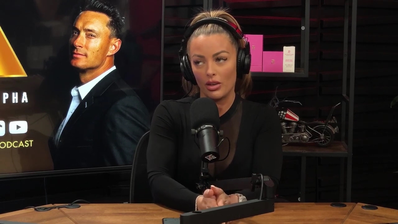 x2mate_com-Ep_14_-_Power_Alphas_Podcast__Super_Bowl2C_Taylor_Swift2C_Travis_Kelce___Mandy_Rose__mp44393.jpg