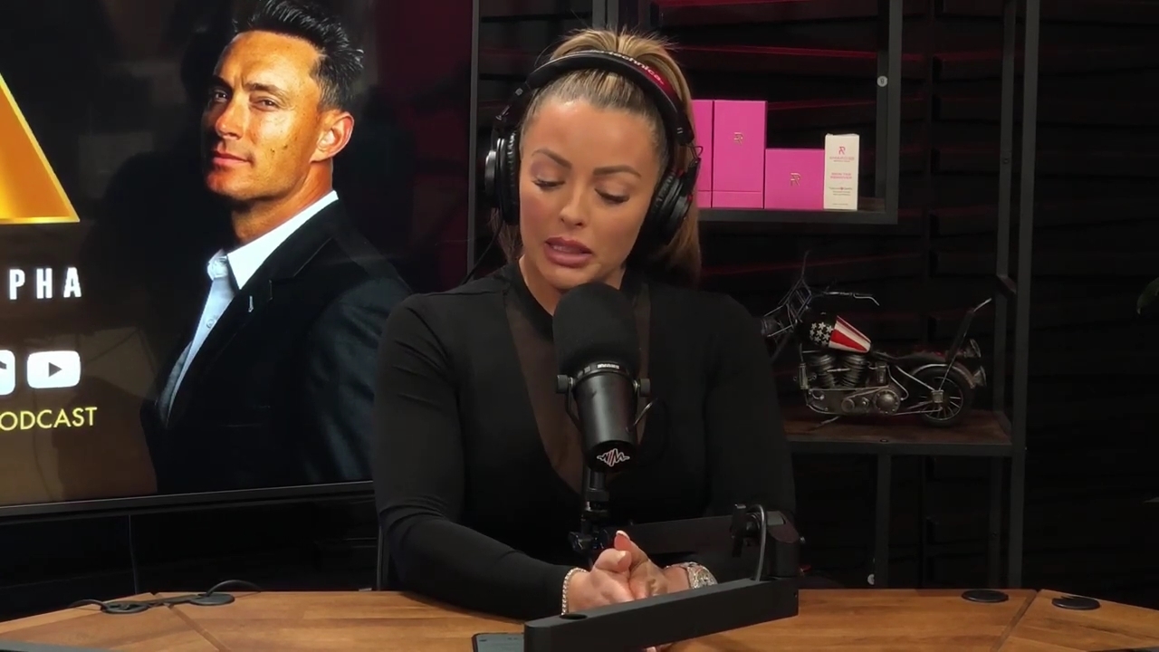 x2mate_com-Ep_14_-_Power_Alphas_Podcast__Super_Bowl2C_Taylor_Swift2C_Travis_Kelce___Mandy_Rose__mp44397.jpg