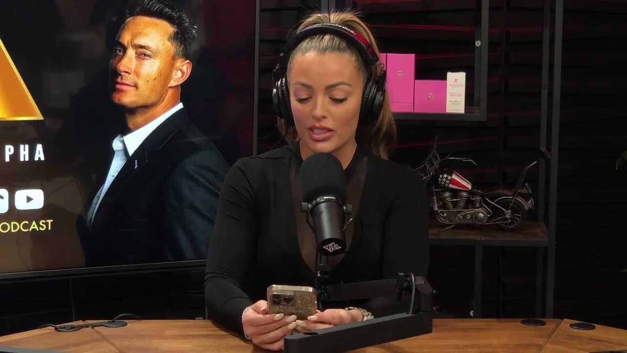 x2mate_com-Ep_14_-_Power_Alphas_Podcast__Super_Bowl2C_Taylor_Swift2C_Travis_Kelce___Mandy_Rose__mp44404.jpg