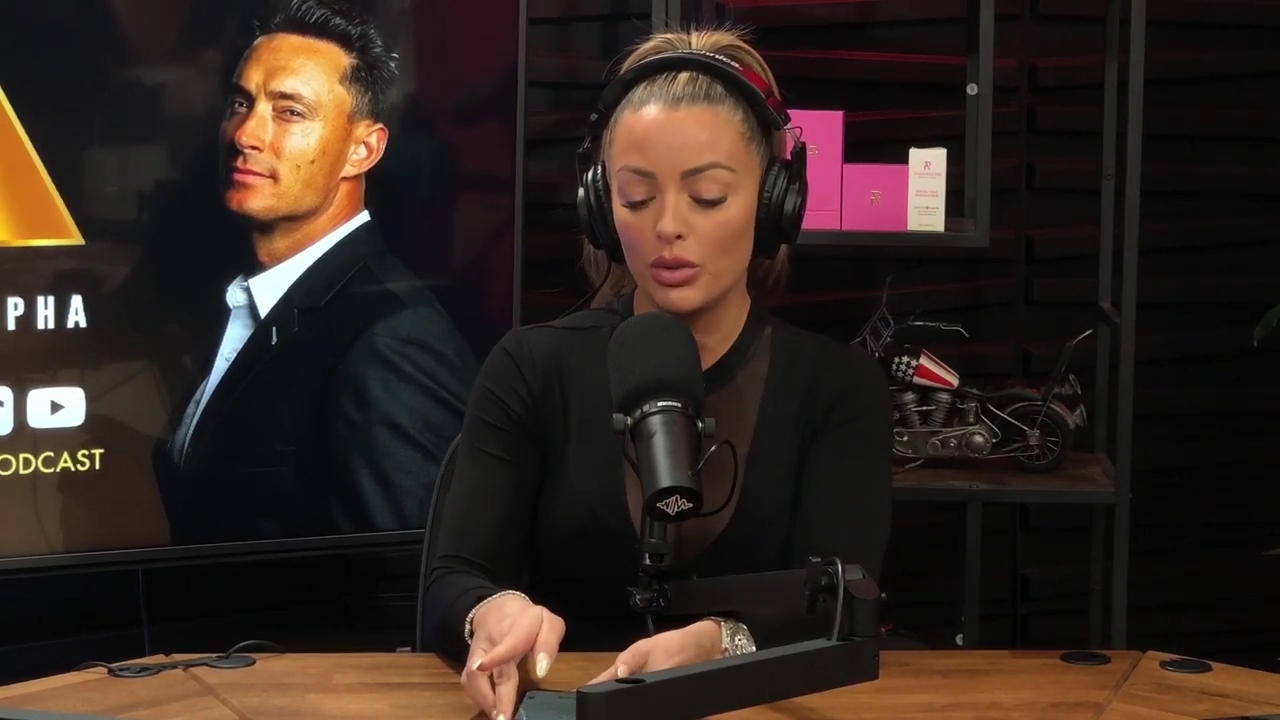 x2mate_com-Ep_14_-_Power_Alphas_Podcast__Super_Bowl2C_Taylor_Swift2C_Travis_Kelce___Mandy_Rose__mp44410.jpg