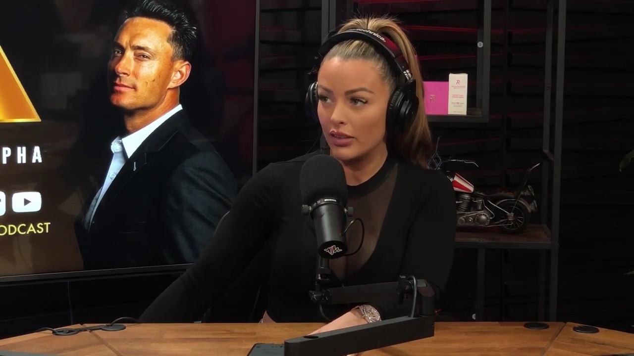 x2mate_com-Ep_14_-_Power_Alphas_Podcast__Super_Bowl2C_Taylor_Swift2C_Travis_Kelce___Mandy_Rose__mp44415.jpg