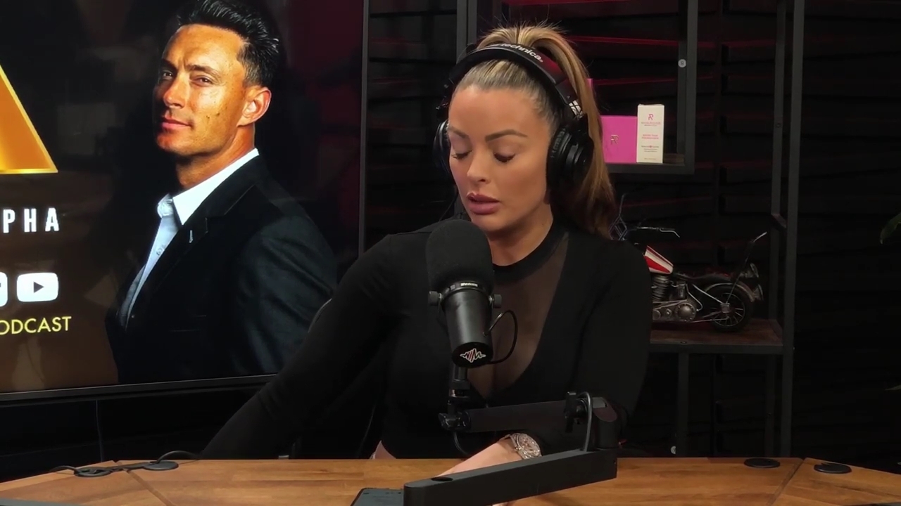 x2mate_com-Ep_14_-_Power_Alphas_Podcast__Super_Bowl2C_Taylor_Swift2C_Travis_Kelce___Mandy_Rose__mp44416.jpg