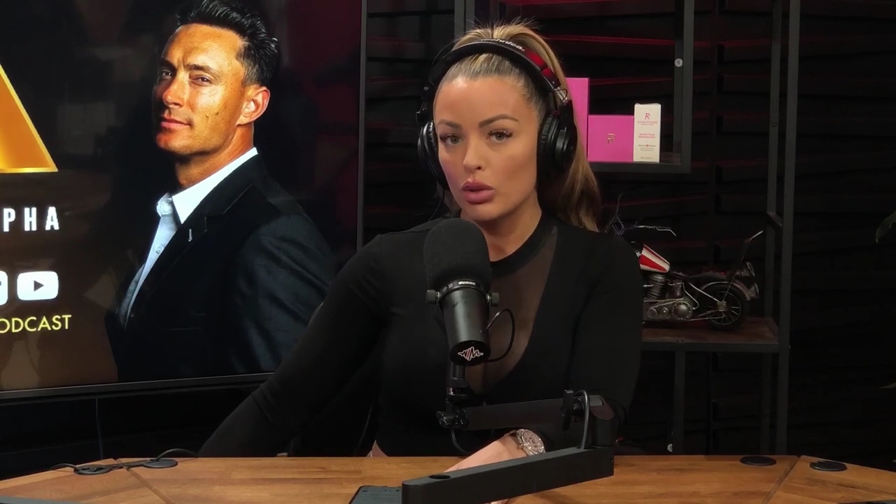 x2mate_com-Ep_14_-_Power_Alphas_Podcast__Super_Bowl2C_Taylor_Swift2C_Travis_Kelce___Mandy_Rose__mp44418.jpg