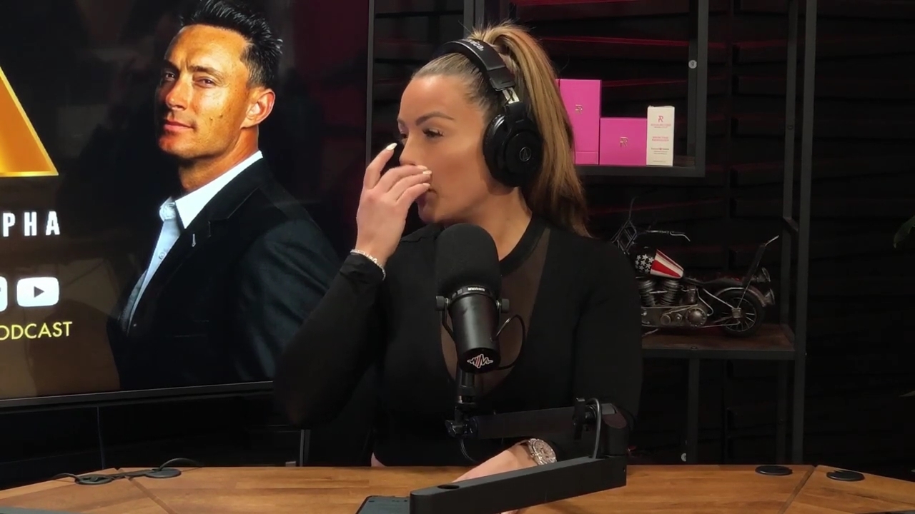 x2mate_com-Ep_14_-_Power_Alphas_Podcast__Super_Bowl2C_Taylor_Swift2C_Travis_Kelce___Mandy_Rose__mp44422.jpg