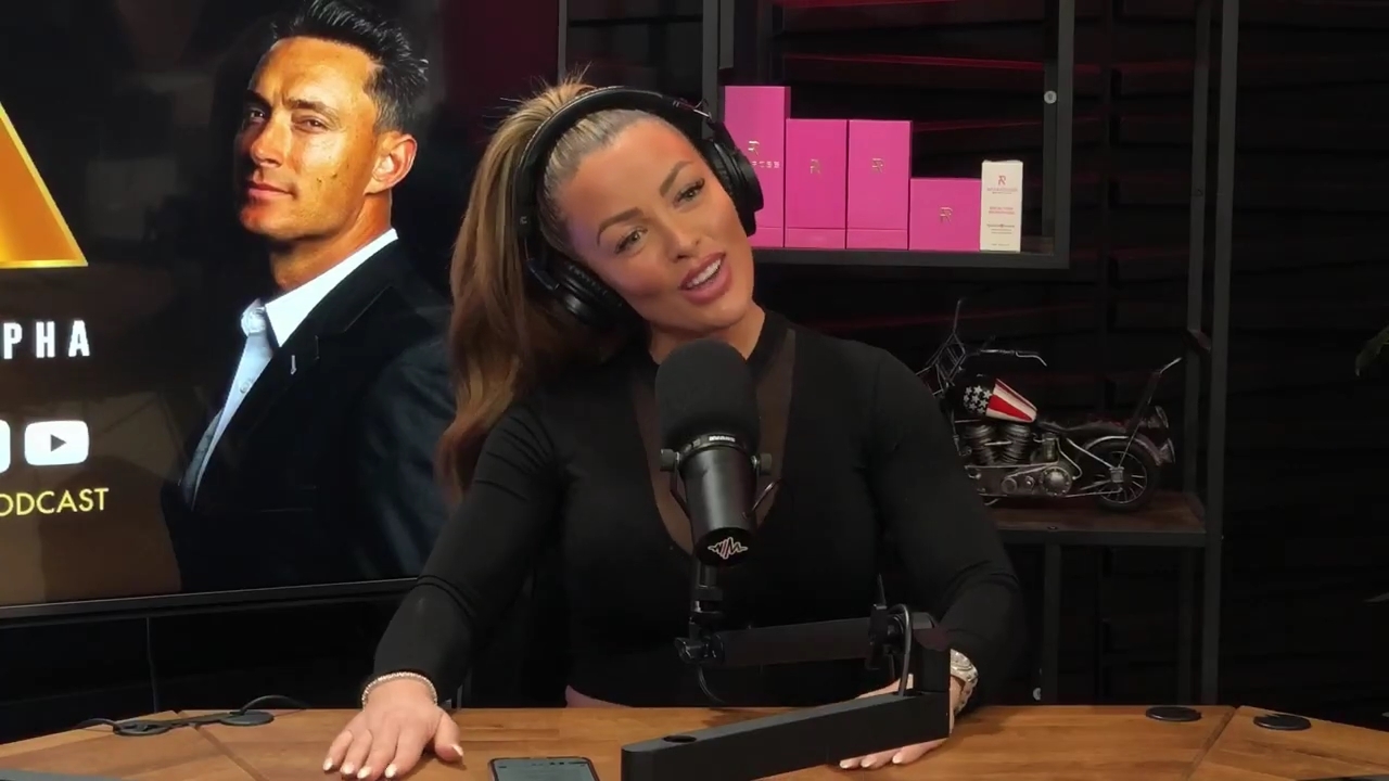 x2mate_com-Ep_14_-_Power_Alphas_Podcast__Super_Bowl2C_Taylor_Swift2C_Travis_Kelce___Mandy_Rose__mp44435.jpg