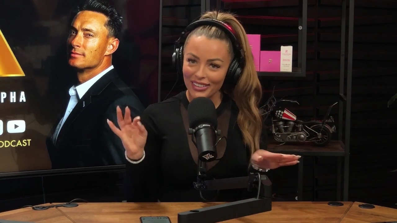 x2mate_com-Ep_14_-_Power_Alphas_Podcast__Super_Bowl2C_Taylor_Swift2C_Travis_Kelce___Mandy_Rose__mp44438.jpg