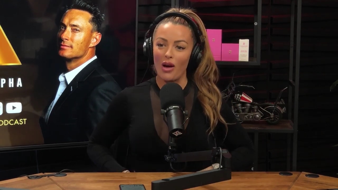 x2mate_com-Ep_14_-_Power_Alphas_Podcast__Super_Bowl2C_Taylor_Swift2C_Travis_Kelce___Mandy_Rose__mp44440.jpg