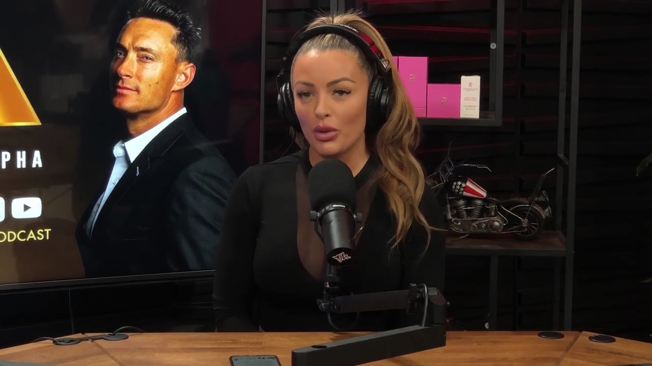 x2mate_com-Ep_14_-_Power_Alphas_Podcast__Super_Bowl2C_Taylor_Swift2C_Travis_Kelce___Mandy_Rose__mp44444.jpg