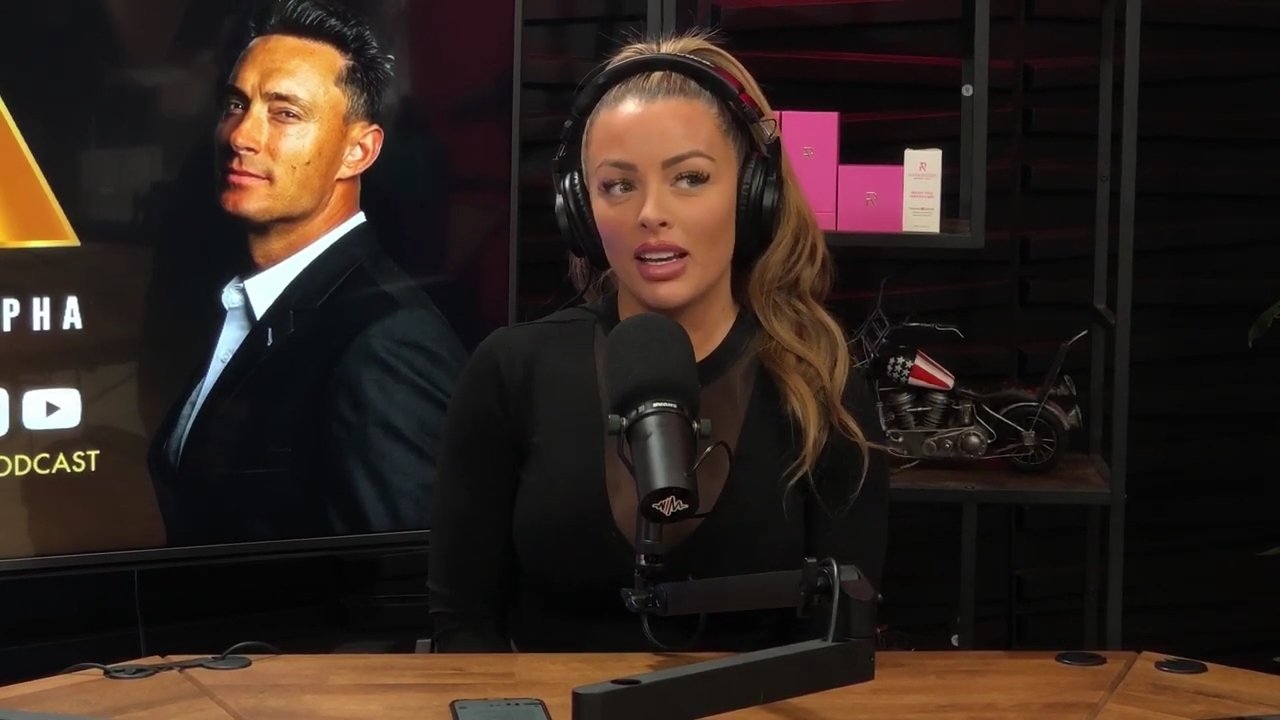 x2mate_com-Ep_14_-_Power_Alphas_Podcast__Super_Bowl2C_Taylor_Swift2C_Travis_Kelce___Mandy_Rose__mp44446.jpg