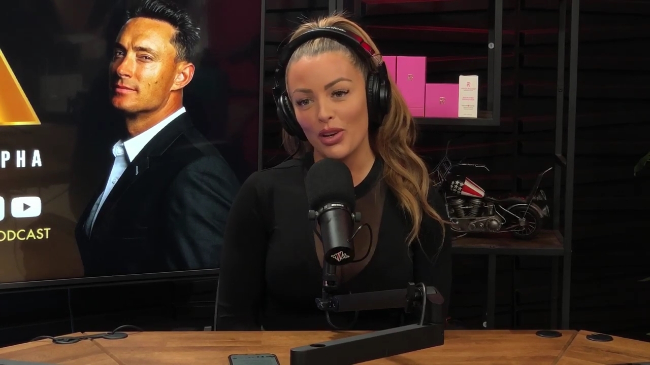 x2mate_com-Ep_14_-_Power_Alphas_Podcast__Super_Bowl2C_Taylor_Swift2C_Travis_Kelce___Mandy_Rose__mp44450.jpg