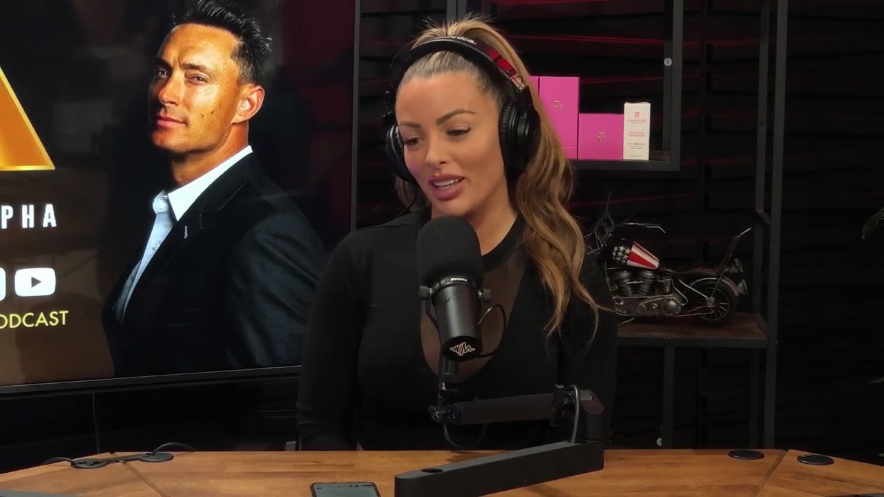 x2mate_com-Ep_14_-_Power_Alphas_Podcast__Super_Bowl2C_Taylor_Swift2C_Travis_Kelce___Mandy_Rose__mp44452.jpg