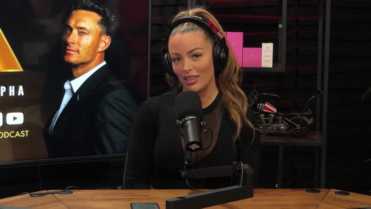 x2mate_com-Ep_14_-_Power_Alphas_Podcast__Super_Bowl2C_Taylor_Swift2C_Travis_Kelce___Mandy_Rose__mp44453.jpg