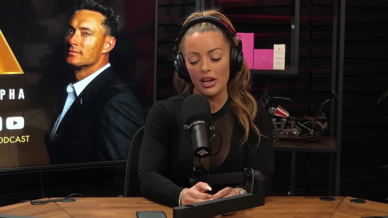 x2mate_com-Ep_14_-_Power_Alphas_Podcast__Super_Bowl2C_Taylor_Swift2C_Travis_Kelce___Mandy_Rose__mp44466.jpg