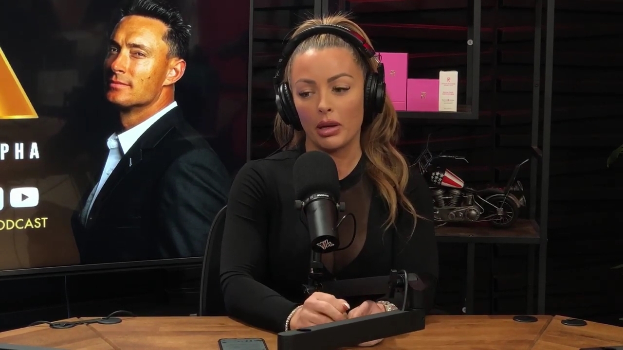 x2mate_com-Ep_14_-_Power_Alphas_Podcast__Super_Bowl2C_Taylor_Swift2C_Travis_Kelce___Mandy_Rose__mp44467.jpg