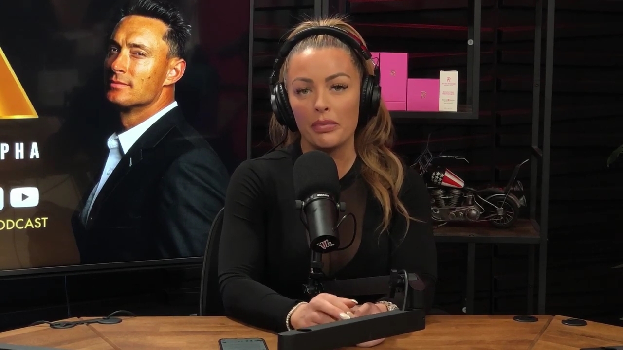 x2mate_com-Ep_14_-_Power_Alphas_Podcast__Super_Bowl2C_Taylor_Swift2C_Travis_Kelce___Mandy_Rose__mp44469.jpg