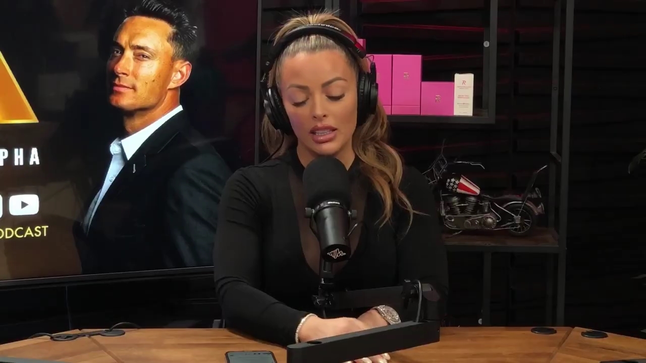 x2mate_com-Ep_14_-_Power_Alphas_Podcast__Super_Bowl2C_Taylor_Swift2C_Travis_Kelce___Mandy_Rose__mp44480.jpg