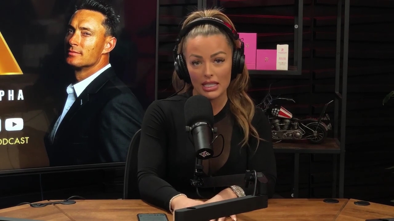 x2mate_com-Ep_14_-_Power_Alphas_Podcast__Super_Bowl2C_Taylor_Swift2C_Travis_Kelce___Mandy_Rose__mp44485.jpg
