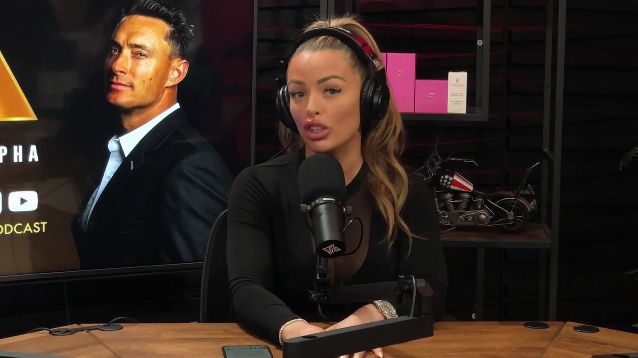 x2mate_com-Ep_14_-_Power_Alphas_Podcast__Super_Bowl2C_Taylor_Swift2C_Travis_Kelce___Mandy_Rose__mp44486.jpg