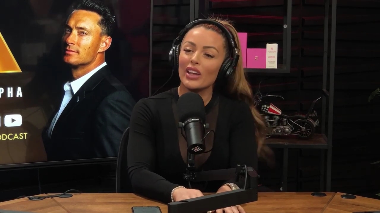 x2mate_com-Ep_14_-_Power_Alphas_Podcast__Super_Bowl2C_Taylor_Swift2C_Travis_Kelce___Mandy_Rose__mp44500.jpg