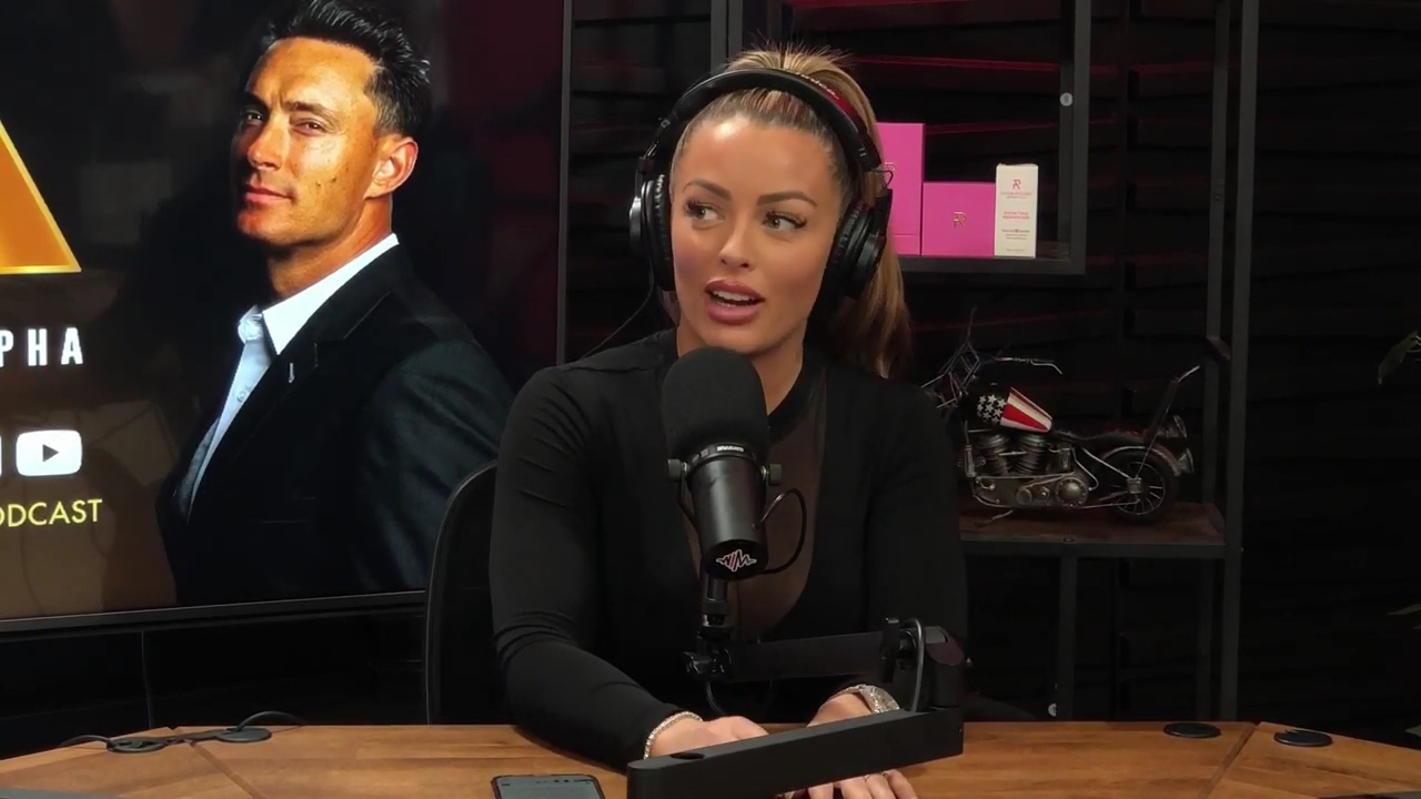 x2mate_com-Ep_14_-_Power_Alphas_Podcast__Super_Bowl2C_Taylor_Swift2C_Travis_Kelce___Mandy_Rose__mp44502.jpg