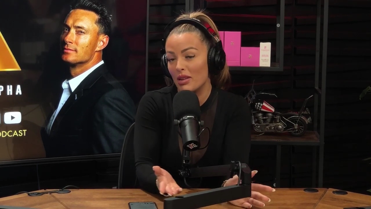 x2mate_com-Ep_14_-_Power_Alphas_Podcast__Super_Bowl2C_Taylor_Swift2C_Travis_Kelce___Mandy_Rose__mp44511.jpg