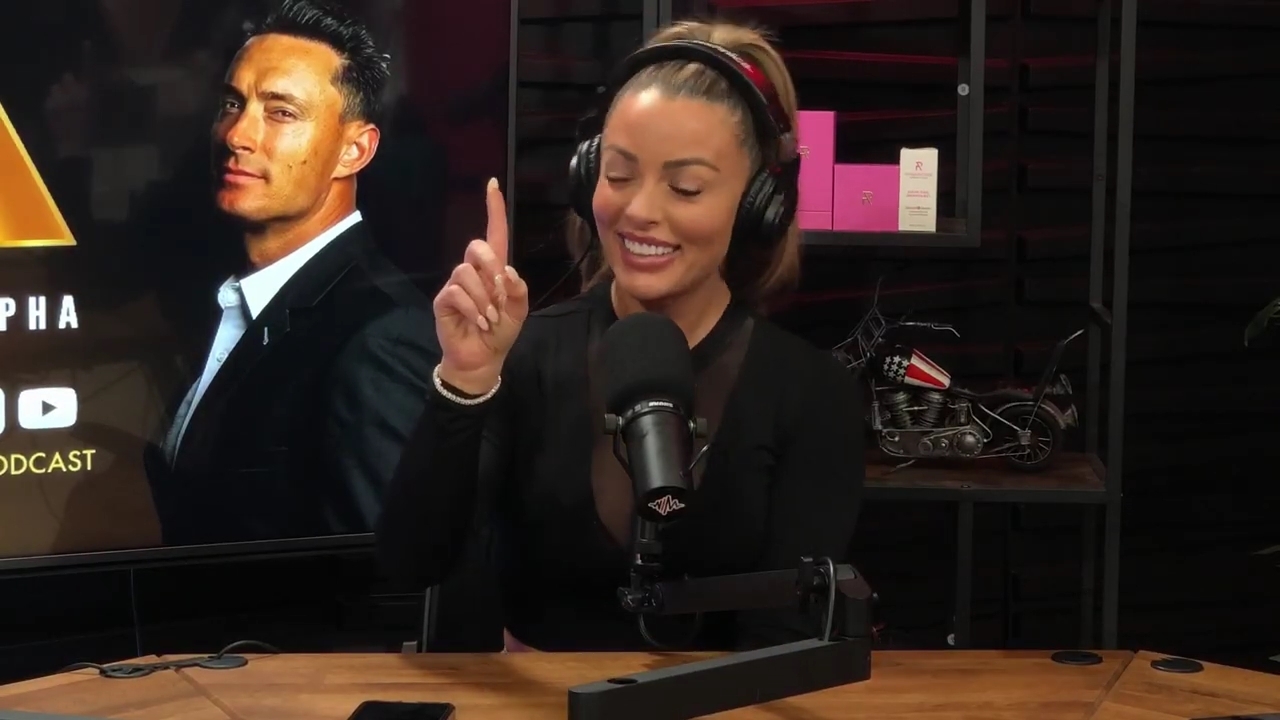 x2mate_com-Ep_14_-_Power_Alphas_Podcast__Super_Bowl2C_Taylor_Swift2C_Travis_Kelce___Mandy_Rose__mp44612.jpg