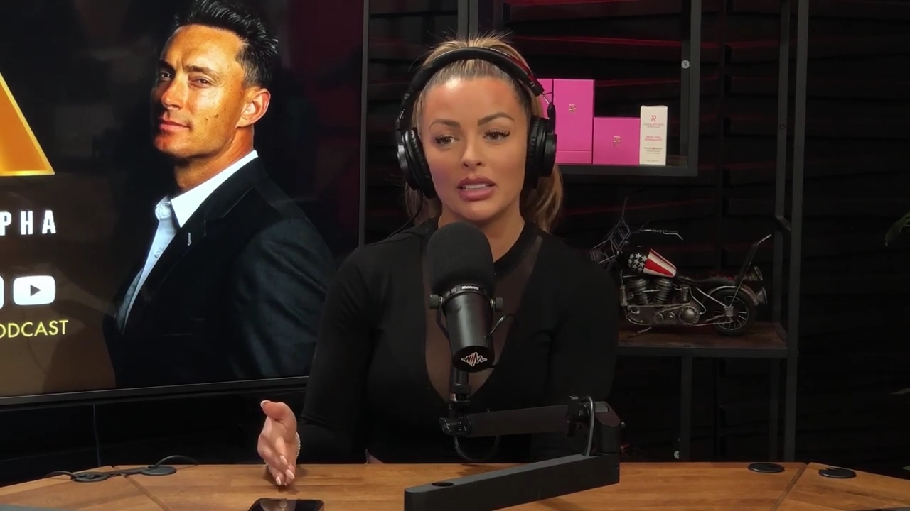 x2mate_com-Ep_14_-_Power_Alphas_Podcast__Super_Bowl2C_Taylor_Swift2C_Travis_Kelce___Mandy_Rose__mp44630.jpg