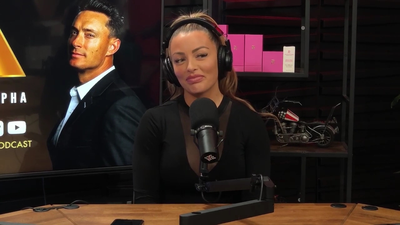 x2mate_com-Ep_14_-_Power_Alphas_Podcast__Super_Bowl2C_Taylor_Swift2C_Travis_Kelce___Mandy_Rose__mp44641.jpg