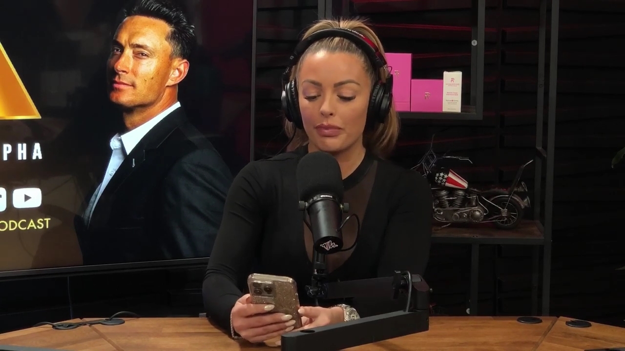 x2mate_com-Ep_14_-_Power_Alphas_Podcast__Super_Bowl2C_Taylor_Swift2C_Travis_Kelce___Mandy_Rose__mp44664.jpg