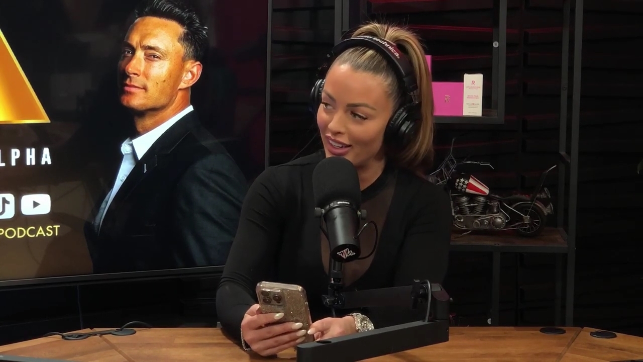 x2mate_com-Ep_14_-_Power_Alphas_Podcast__Super_Bowl2C_Taylor_Swift2C_Travis_Kelce___Mandy_Rose__mp44701.jpg