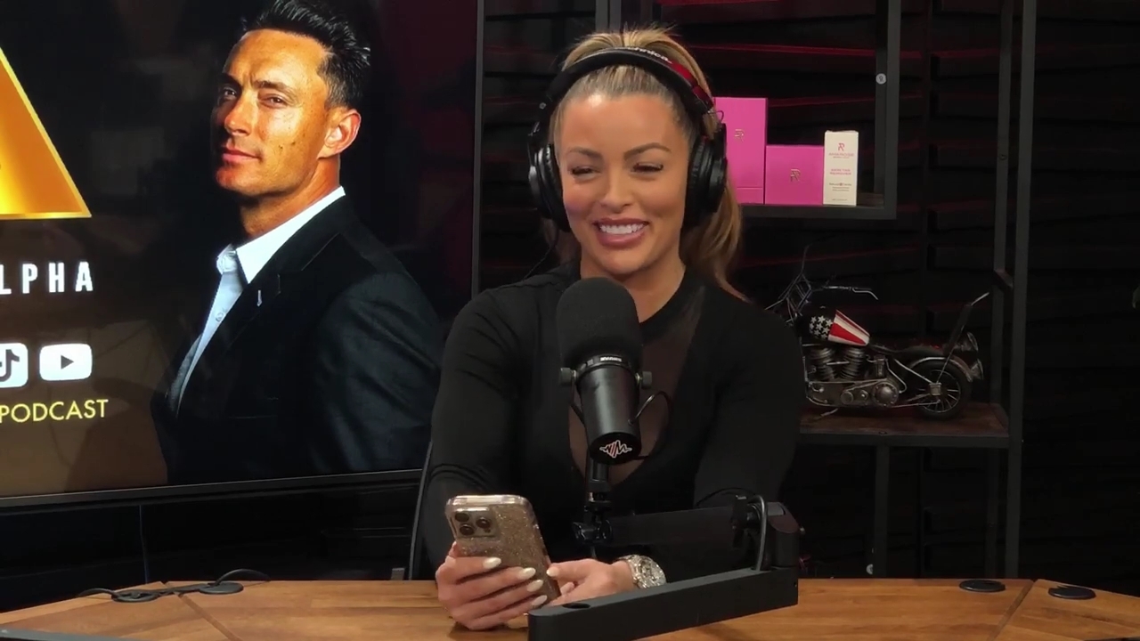 x2mate_com-Ep_14_-_Power_Alphas_Podcast__Super_Bowl2C_Taylor_Swift2C_Travis_Kelce___Mandy_Rose__mp44710.jpg