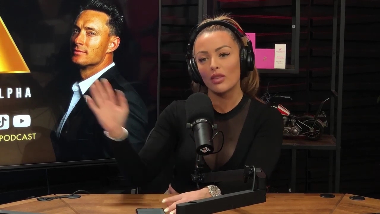 x2mate_com-Ep_14_-_Power_Alphas_Podcast__Super_Bowl2C_Taylor_Swift2C_Travis_Kelce___Mandy_Rose__mp44716.jpg