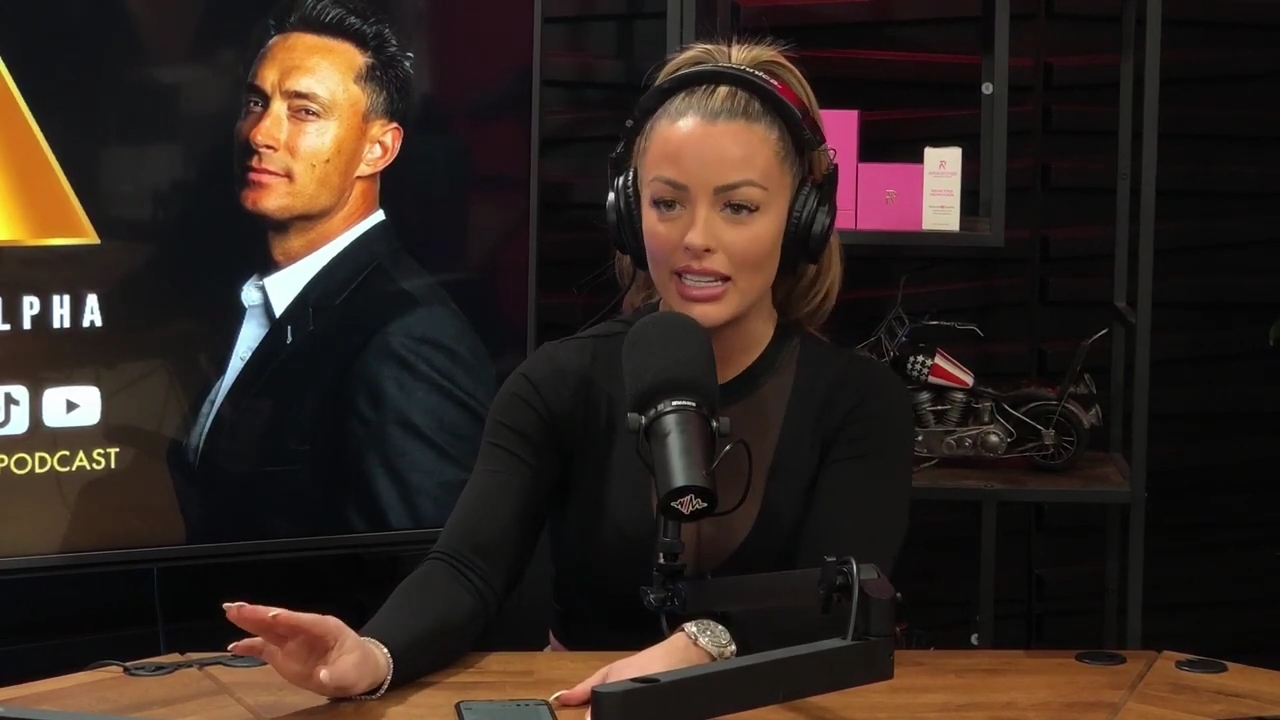x2mate_com-Ep_14_-_Power_Alphas_Podcast__Super_Bowl2C_Taylor_Swift2C_Travis_Kelce___Mandy_Rose__mp44723.jpg