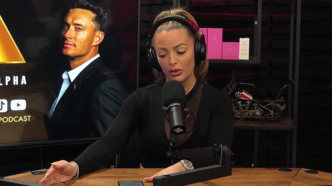 x2mate_com-Ep_14_-_Power_Alphas_Podcast__Super_Bowl2C_Taylor_Swift2C_Travis_Kelce___Mandy_Rose__mp44731.jpg