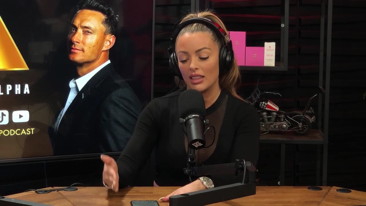 x2mate_com-Ep_14_-_Power_Alphas_Podcast__Super_Bowl2C_Taylor_Swift2C_Travis_Kelce___Mandy_Rose__mp44750.jpg