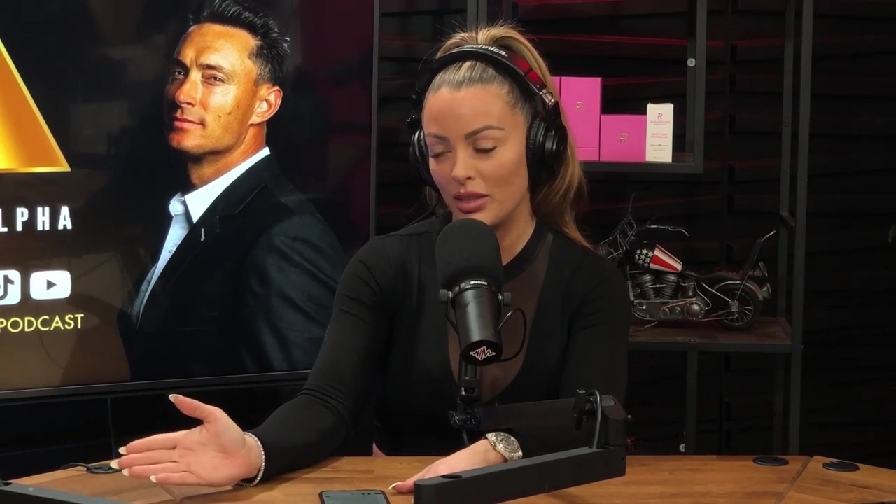 x2mate_com-Ep_14_-_Power_Alphas_Podcast__Super_Bowl2C_Taylor_Swift2C_Travis_Kelce___Mandy_Rose__mp44753.jpg