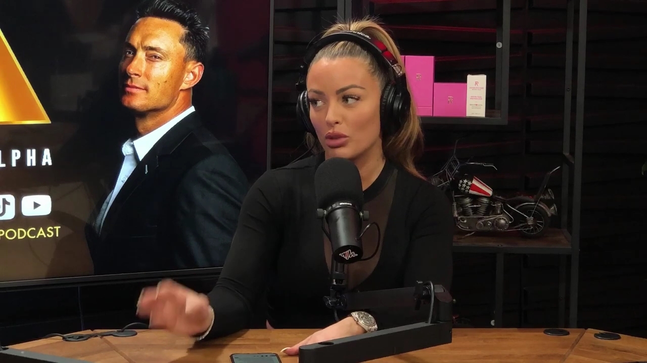 x2mate_com-Ep_14_-_Power_Alphas_Podcast__Super_Bowl2C_Taylor_Swift2C_Travis_Kelce___Mandy_Rose__mp44754.jpg