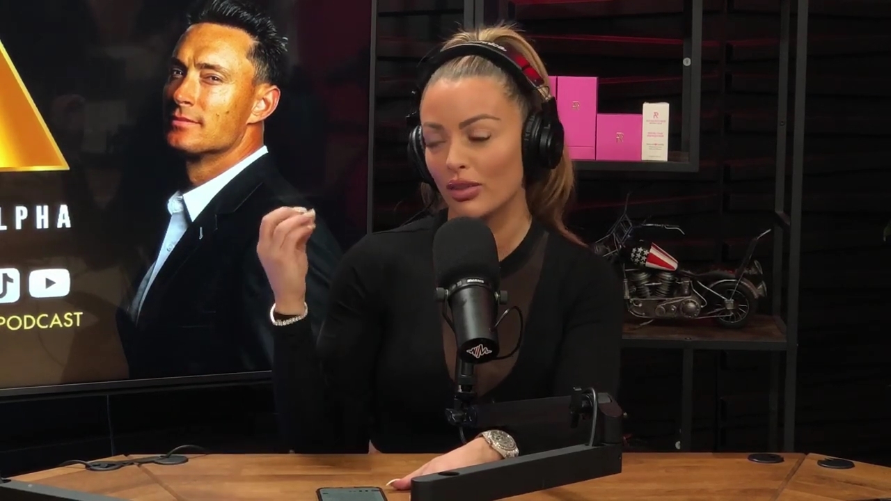 x2mate_com-Ep_14_-_Power_Alphas_Podcast__Super_Bowl2C_Taylor_Swift2C_Travis_Kelce___Mandy_Rose__mp44758.jpg