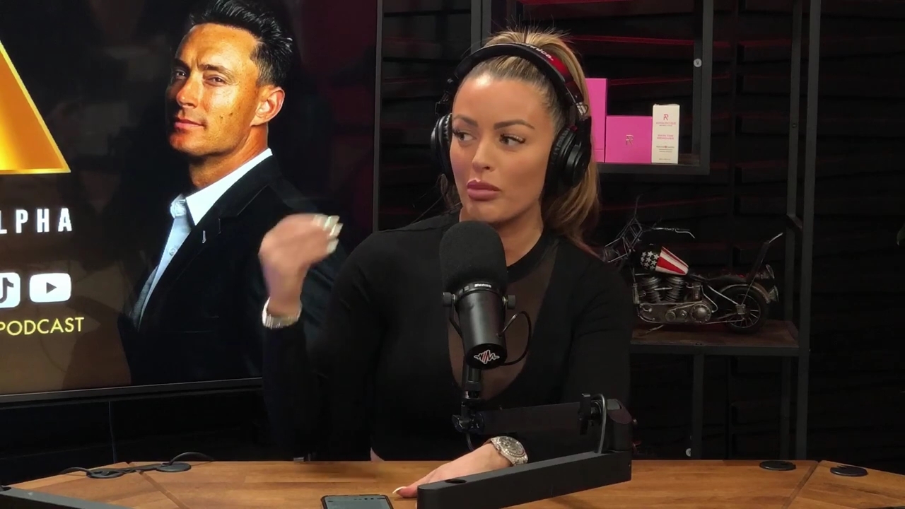 x2mate_com-Ep_14_-_Power_Alphas_Podcast__Super_Bowl2C_Taylor_Swift2C_Travis_Kelce___Mandy_Rose__mp44759.jpg
