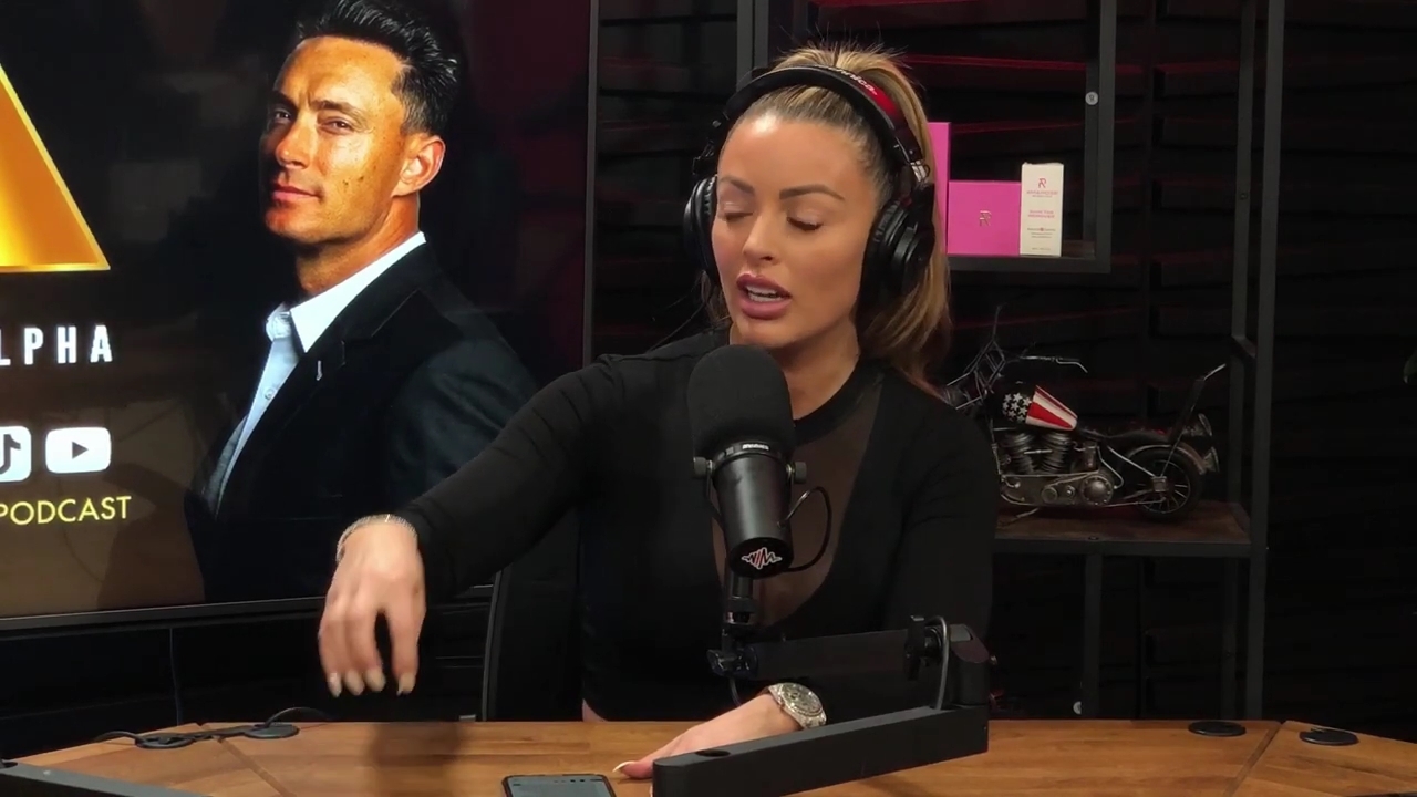 x2mate_com-Ep_14_-_Power_Alphas_Podcast__Super_Bowl2C_Taylor_Swift2C_Travis_Kelce___Mandy_Rose__mp44761.jpg