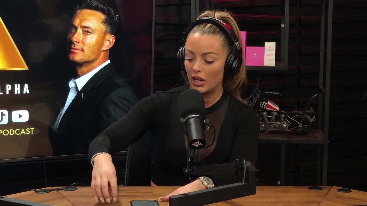 x2mate_com-Ep_14_-_Power_Alphas_Podcast__Super_Bowl2C_Taylor_Swift2C_Travis_Kelce___Mandy_Rose__mp44762.jpg