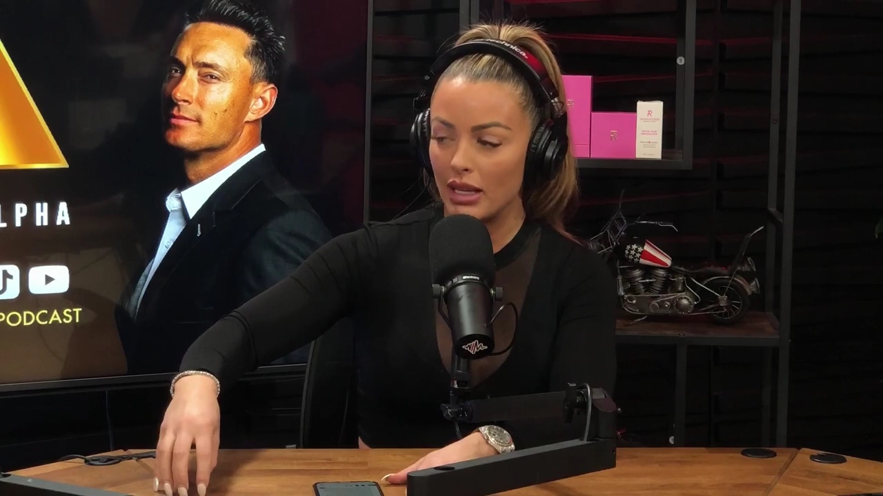 x2mate_com-Ep_14_-_Power_Alphas_Podcast__Super_Bowl2C_Taylor_Swift2C_Travis_Kelce___Mandy_Rose__mp44764.jpg