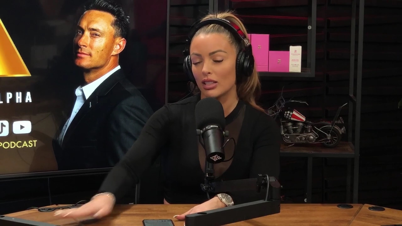 x2mate_com-Ep_14_-_Power_Alphas_Podcast__Super_Bowl2C_Taylor_Swift2C_Travis_Kelce___Mandy_Rose__mp44769.jpg
