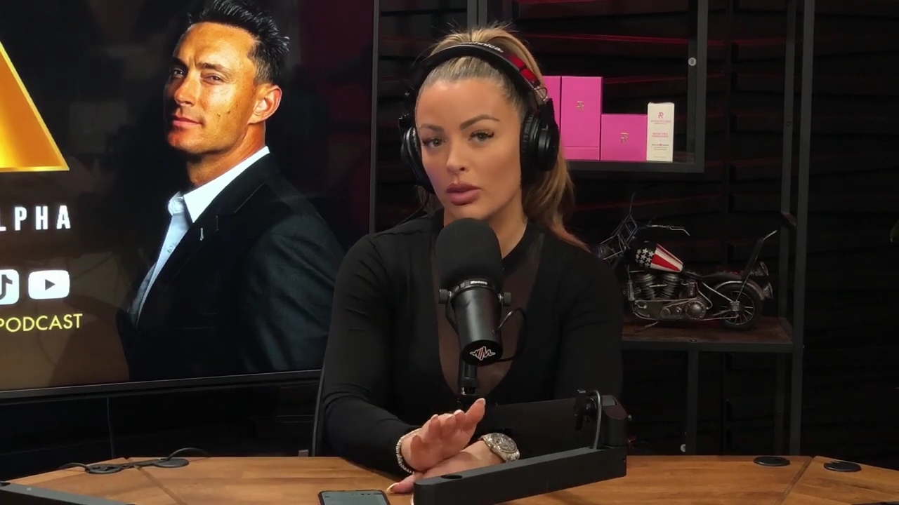 x2mate_com-Ep_14_-_Power_Alphas_Podcast__Super_Bowl2C_Taylor_Swift2C_Travis_Kelce___Mandy_Rose__mp44770.jpg