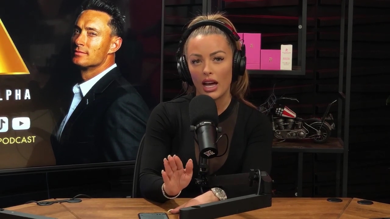 x2mate_com-Ep_14_-_Power_Alphas_Podcast__Super_Bowl2C_Taylor_Swift2C_Travis_Kelce___Mandy_Rose__mp44773.jpg