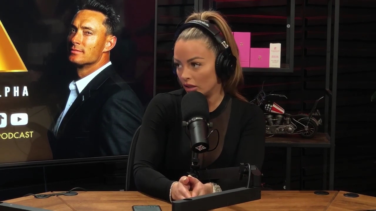 x2mate_com-Ep_14_-_Power_Alphas_Podcast__Super_Bowl2C_Taylor_Swift2C_Travis_Kelce___Mandy_Rose__mp44792.jpg