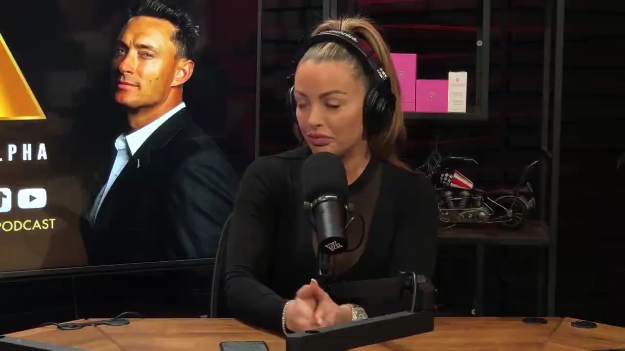 x2mate_com-Ep_14_-_Power_Alphas_Podcast__Super_Bowl2C_Taylor_Swift2C_Travis_Kelce___Mandy_Rose__mp44794.jpg