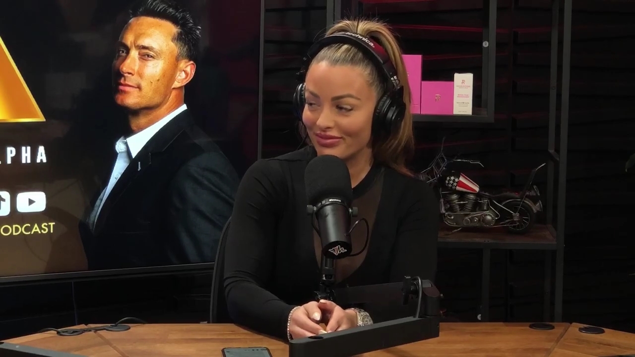 x2mate_com-Ep_14_-_Power_Alphas_Podcast__Super_Bowl2C_Taylor_Swift2C_Travis_Kelce___Mandy_Rose__mp44805.jpg